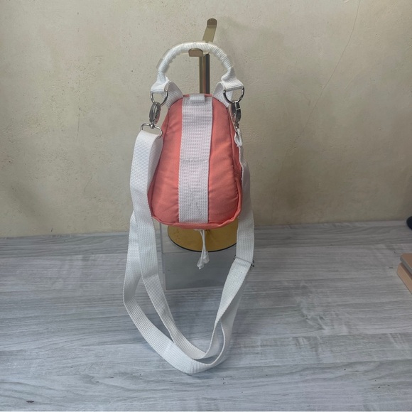Universal Studios Coral White Zip Mini Day Backpack Crossbody Waist Belt - Picture 5 of 15